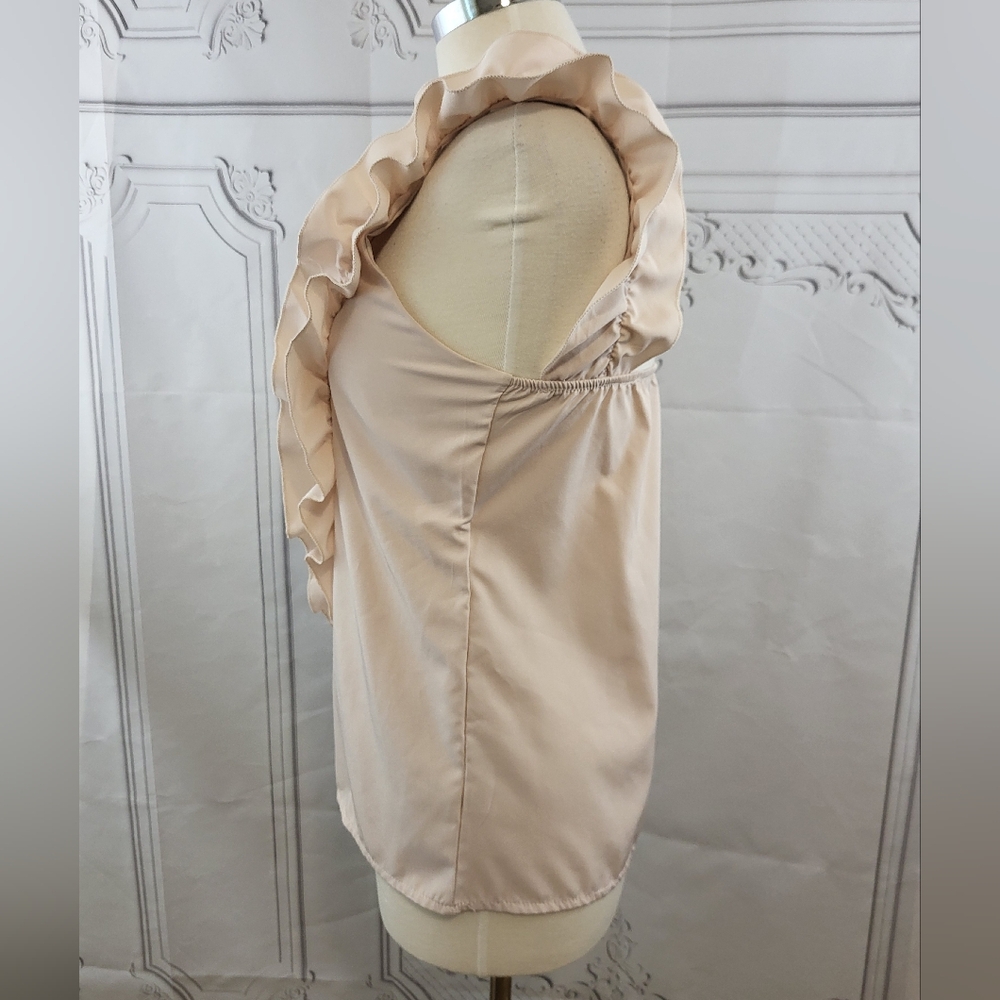 Stunning Beige Ruffle Front Tank Blouse Size Small - Picture 2 of 6